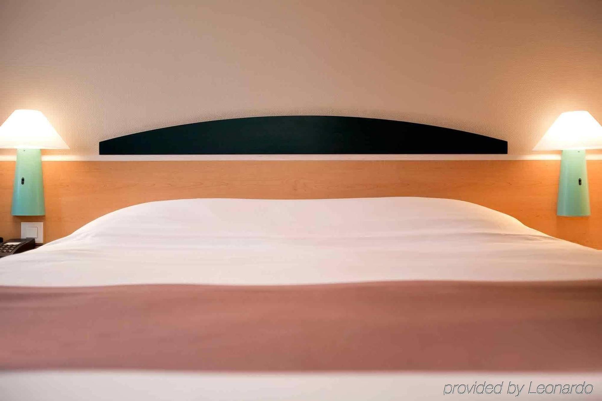 Ibis Creil Sur Oise Hotel Villers-Saint-Paul Exterior photo